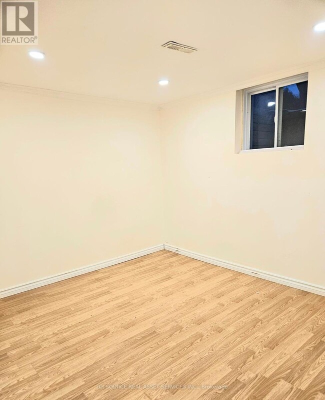 Building Photo - 99 Woodpark Pl