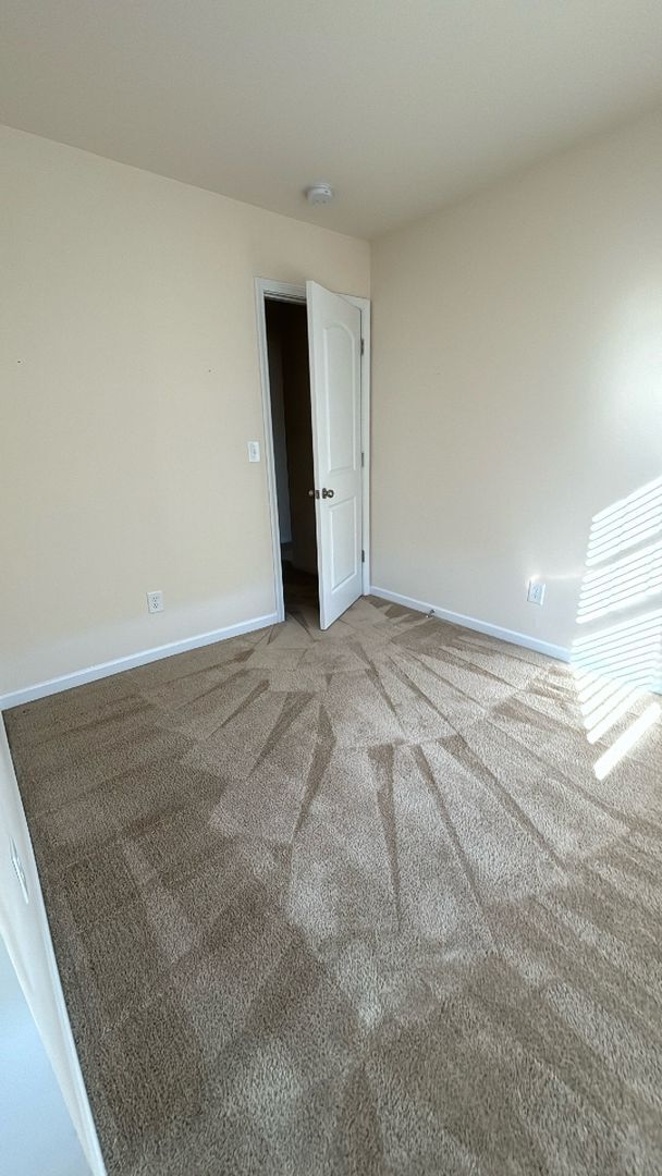 Foto del edificio - Well Maintained Townhome in Steele Creek