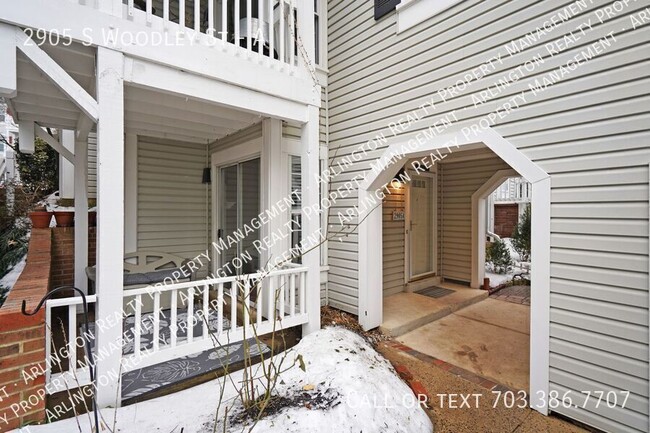 Building Photo - 2905 S Woodley St