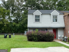 Building Photo - 8 Westridge Cir SW