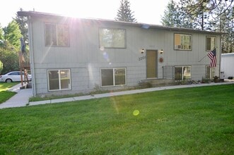 Building Photo - 2201 N Spokane St