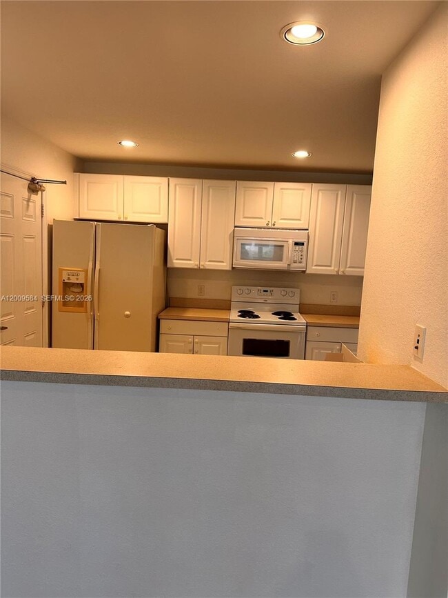 Building Photo - 1804 Blue Heron Ln