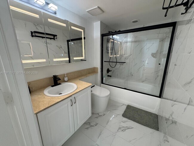 Foto del edificio - 1155 Brickell Bay Dr