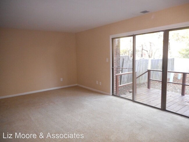 Building Photo - 3 br, 2.5 bath House - 115 Windsor Pines W...