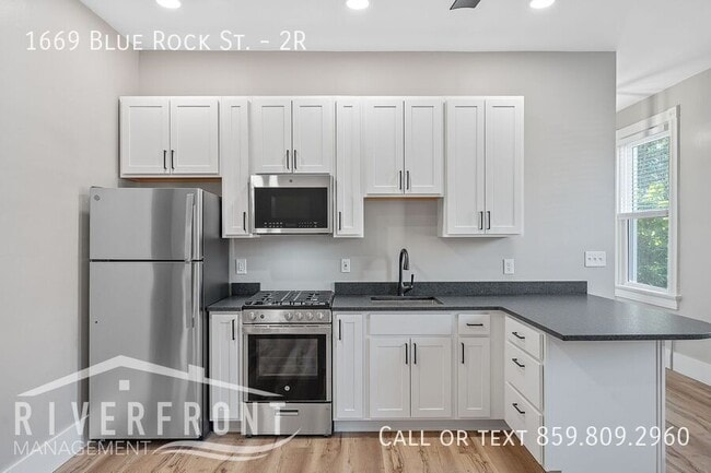 Building Photo - 1669 Blue Rock St