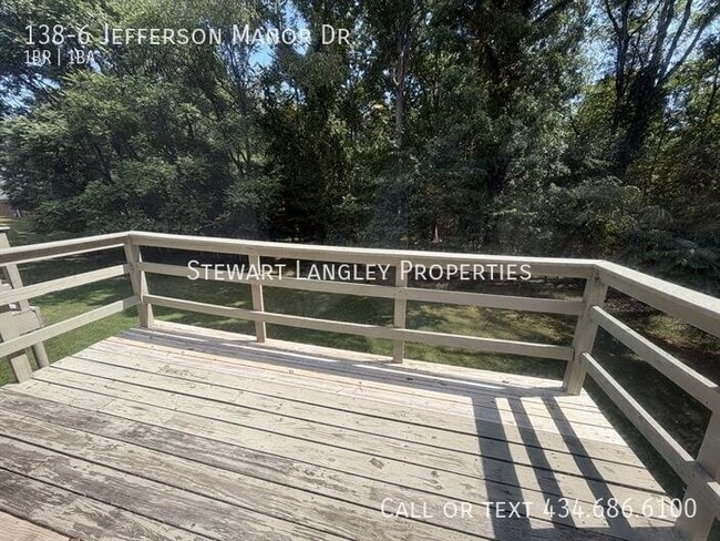 Building Photo - 138-6 Jefferson Manor Dr.-