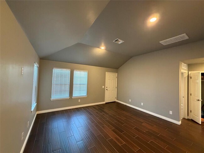 Building Photo - 15717 Caney Dr