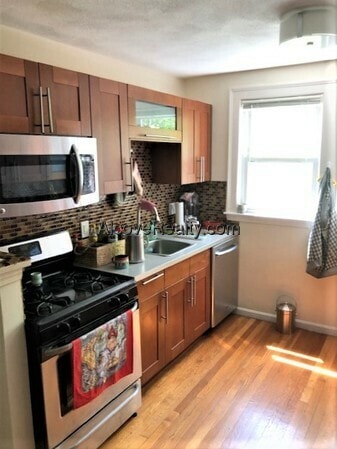 Photo - 38 Day St Apartment