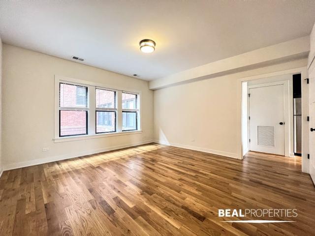 Foto del edificio - 1 bedroom in CHICAGO IL 60625