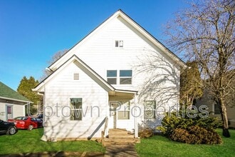 Building Photo - 135 NE Jackson St