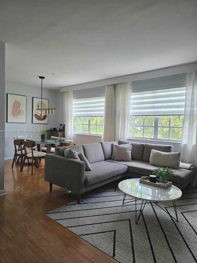 Foto del edificio - 301 SW 86th Ave