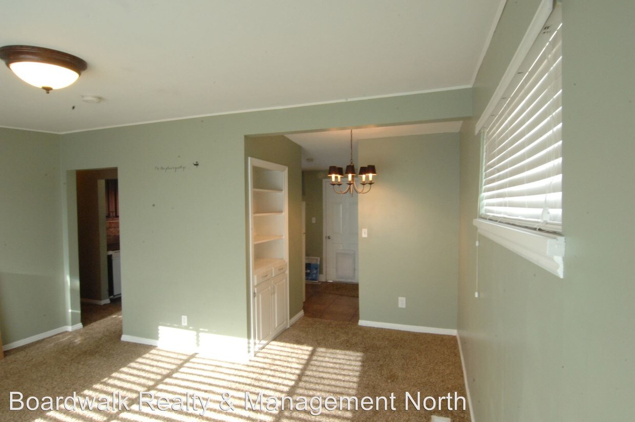 Primary Photo - 3 br, 1 bath House - 260 Hawthorne St