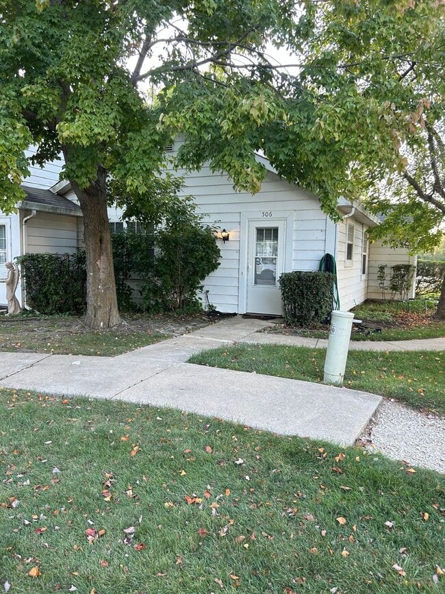 Building Photo - 506 N Lake Shore Dr