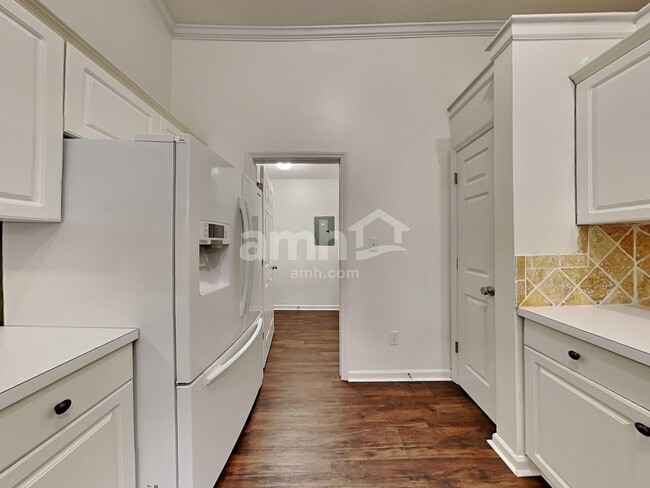 Foto del edificio - 401 Onyx Ln