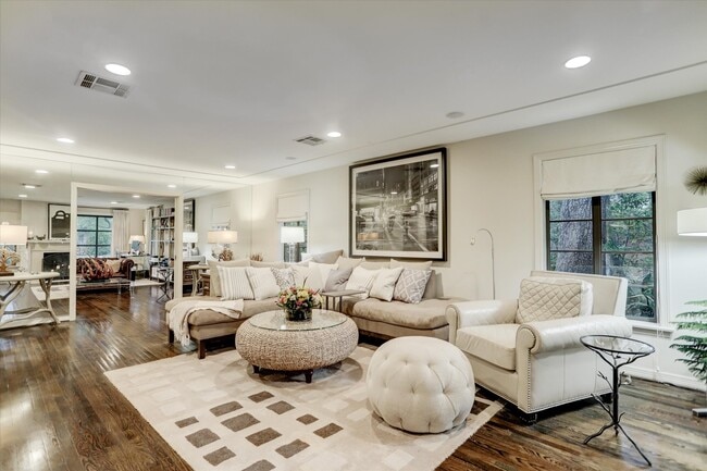 Building Photo - 3735 Del Monte Dr