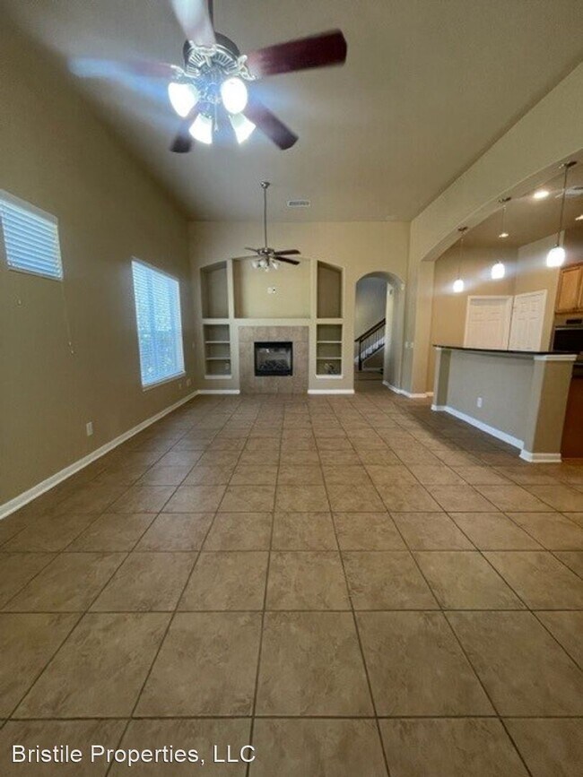 Building Photo - 4 br, 3 bath House - 23606 Star View