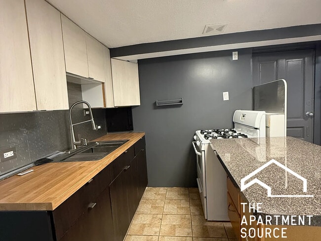 Foto del edificio - 3318 W Pierce Ave