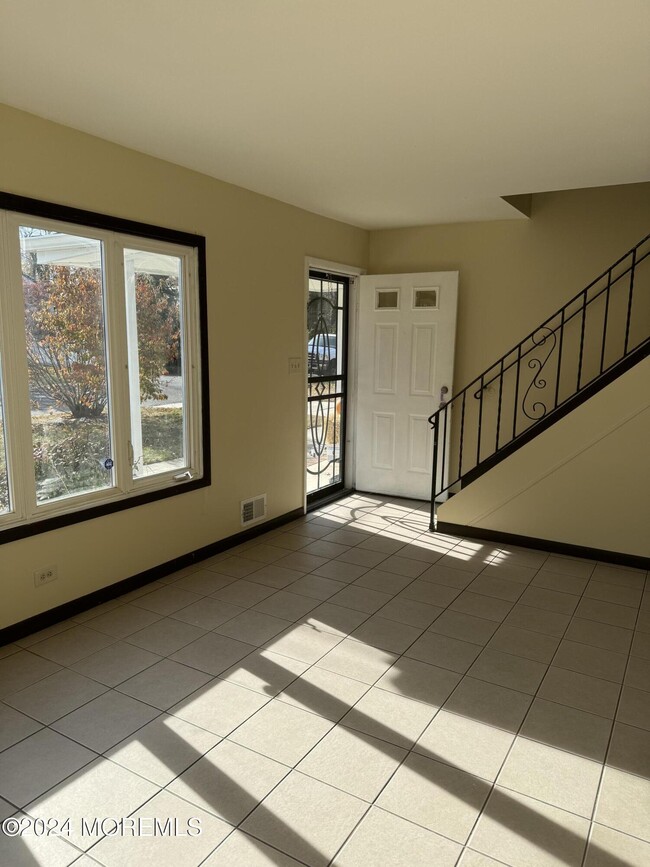 Foto del edificio - 2103 Rutherford Ave
