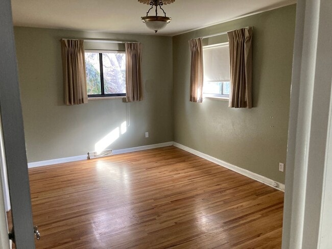 Foto del edificio - 6068 Vivian Ct