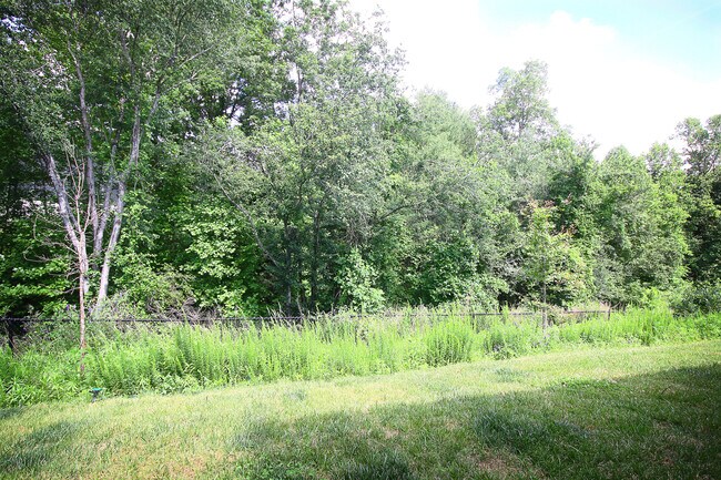 Building Photo - 234 Creekview Rd