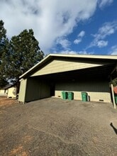 Building Photo - 1222-1222 Summers Ln