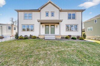 Building Photo - 2216 Crompond Rd