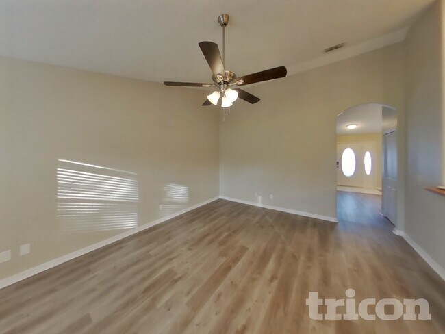 Building Photo - 4151 Candler Ave