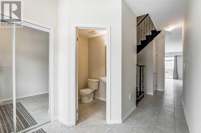 Photo du bâtiment - 14 Vaughn Dr