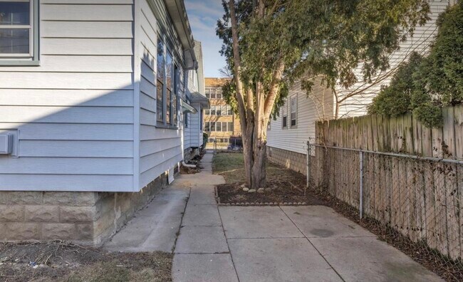 Side Walkway - 2927 N 52nd St