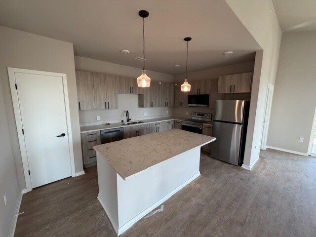 Foto del edificio - The Crest at Cardinal Heights - FULLY LEASED