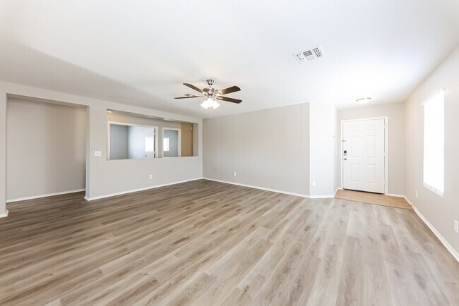 Foto del edificio - 3033 W Desert Vista Trail