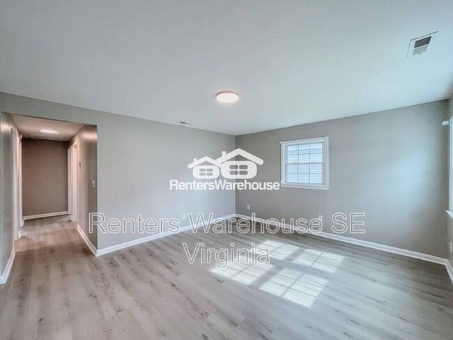 Building Photo - 920 Willis St