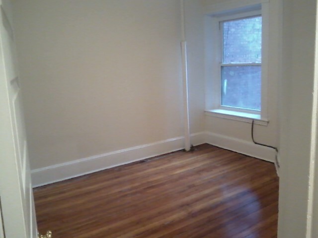 Building Photo - 1563 Beacon St