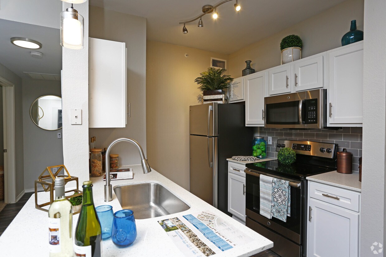 Cross Creek At Grapevine Ranch Apartments Grapevine, TX