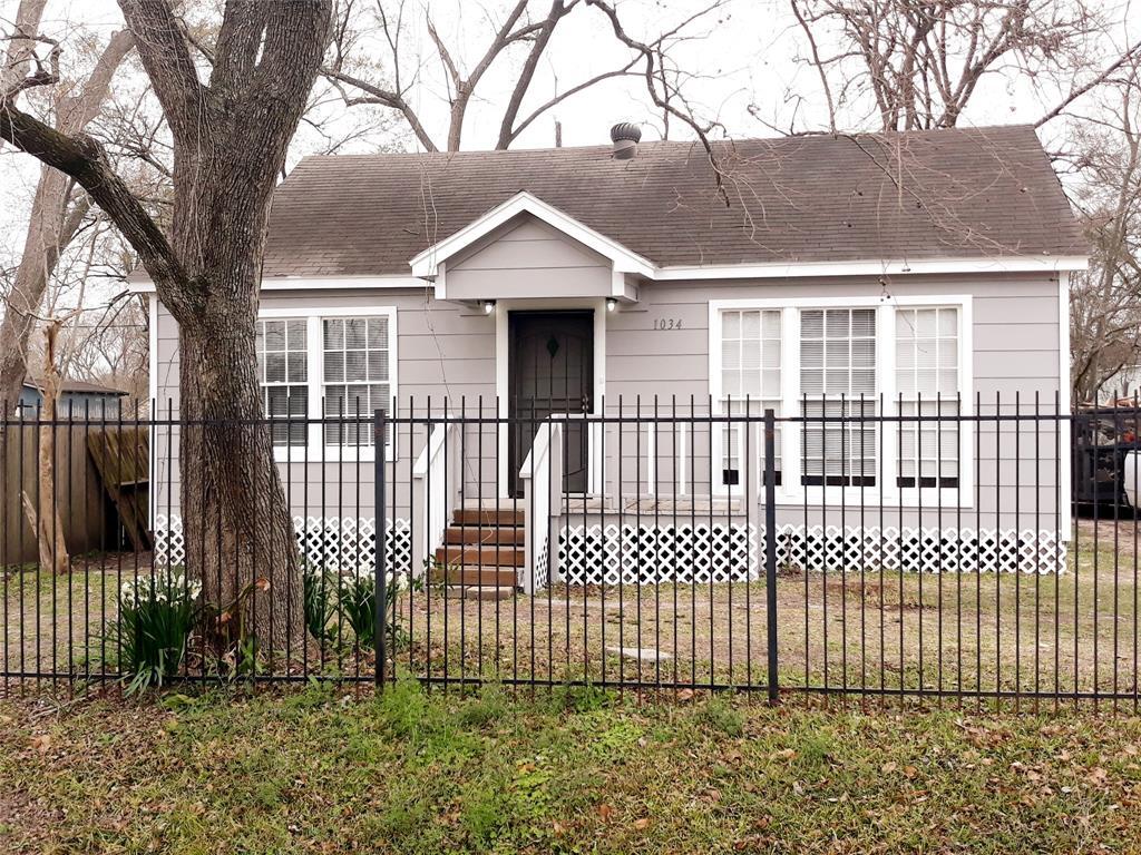 Primary Photo - 1034 St Clair St