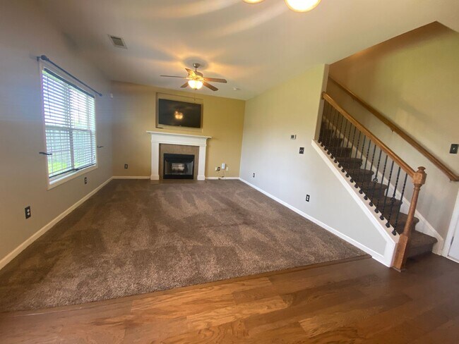 Foto del edificio - 210 Edgarton Way