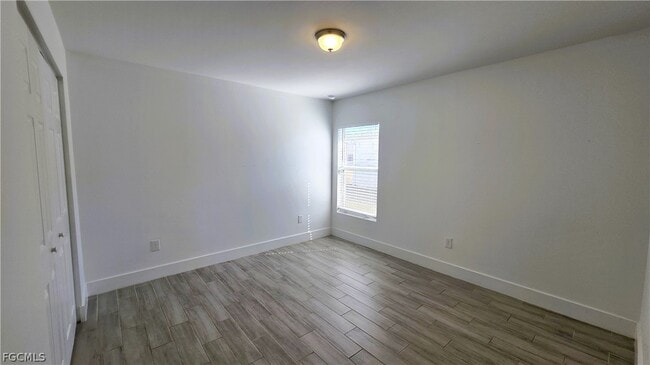 Building Photo - 2909 SW Santa Barbara Pl