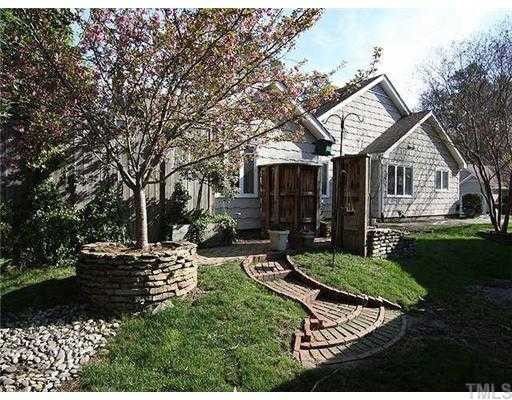 Building Photo - 4210 Pin Oak Dr