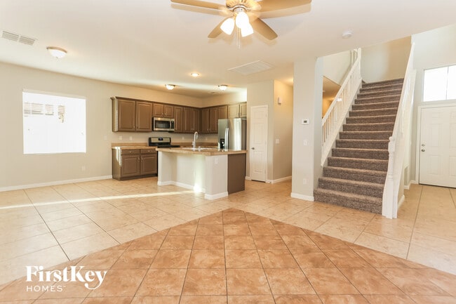 Building Photo - 9720 N Fast Elk St