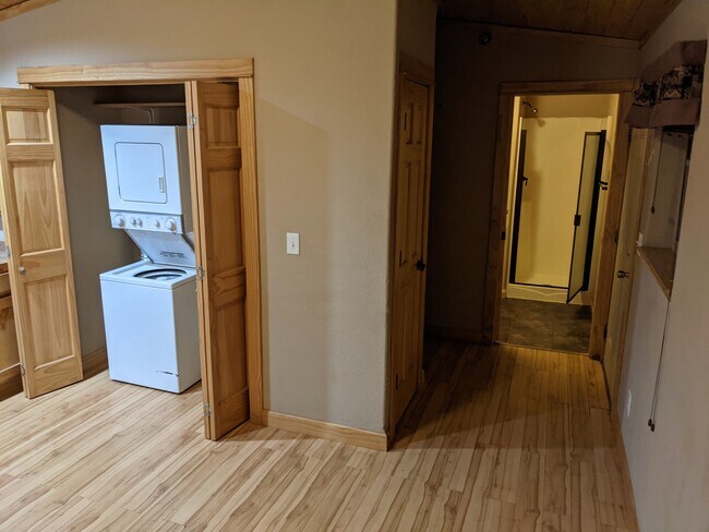 Foto del edificio - 1100 Roth Ln