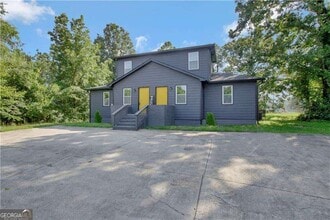 Building Photo - 551 Valley Hill Rd SE