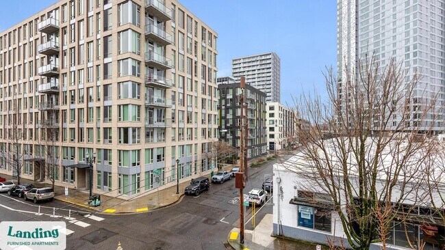 Building Photo - 1430 NW Pettygrove St