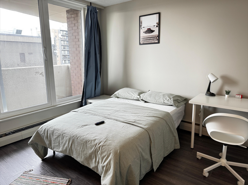 Photo principale - 924 7 Ave SW