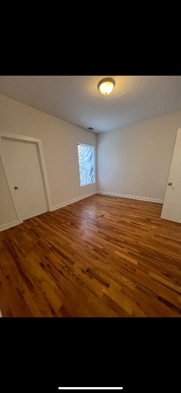 Foto del edificio - 4927 N Winthrop Ave