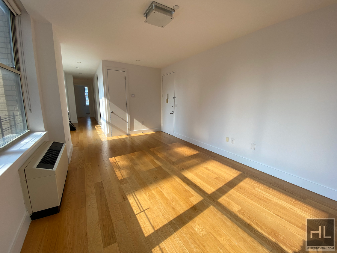 Primary Photo - 3/4 BED UNIT IN TRIBECA