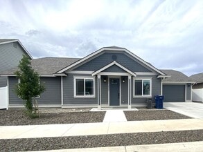 Building Photo - 2305 Landon Ln