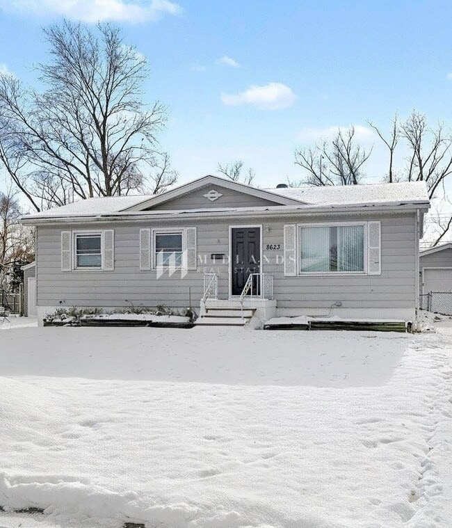 Building Photo - 8623 C St