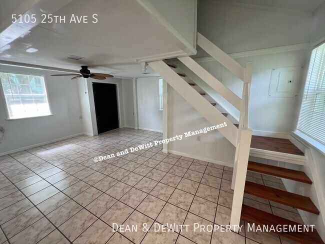 Foto del edificio - 5105 25th Ave S
