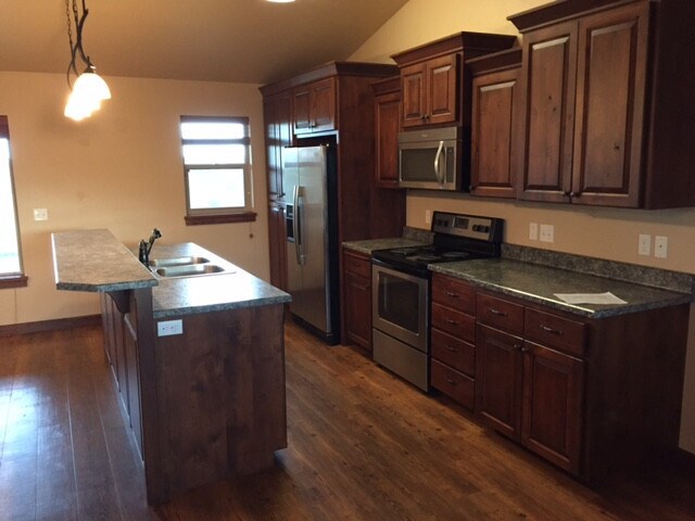 Foto del edificio - Beautiful Single Family Home for Rent in South Heart