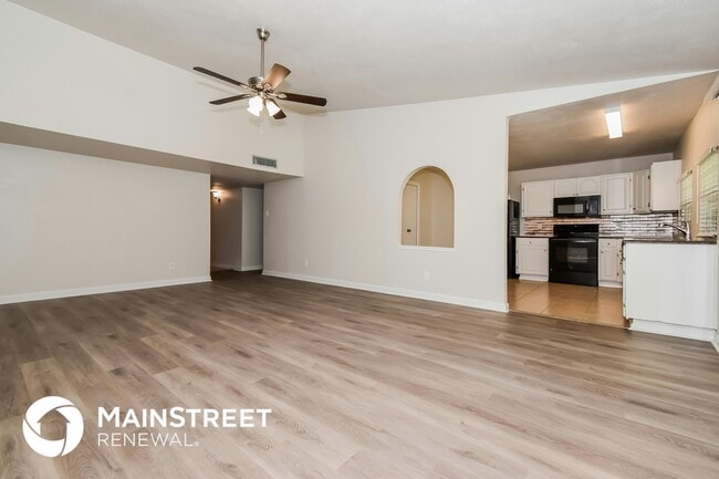 Building Photo - 6301 Casa Vista Dr